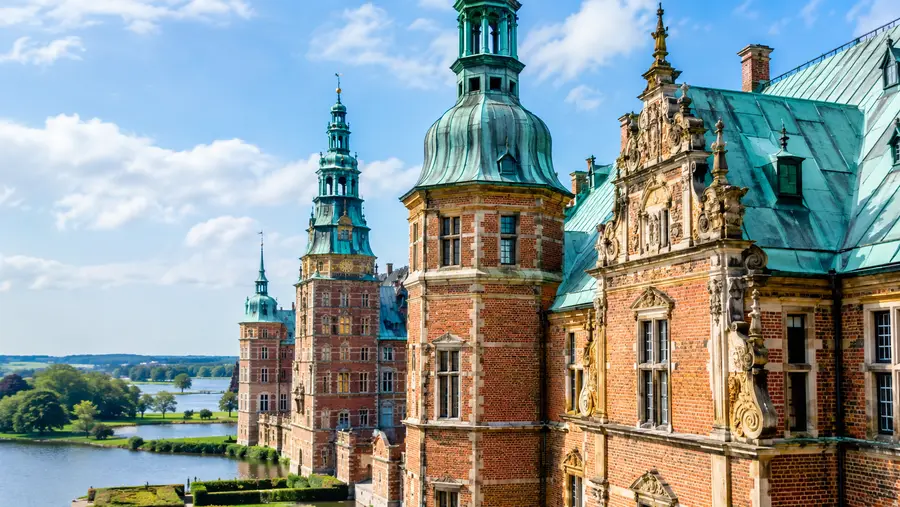Come arrivare al Castello di Frederiksborg da Copenaghen